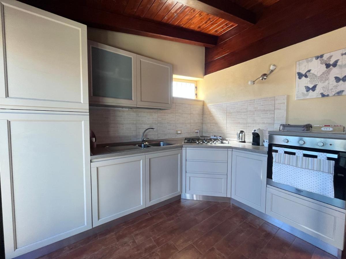 Ferienwohnung Mansarda In Centro Capri Leone Exterior foto